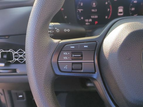 Used 2023 Honda Accord EX image 18