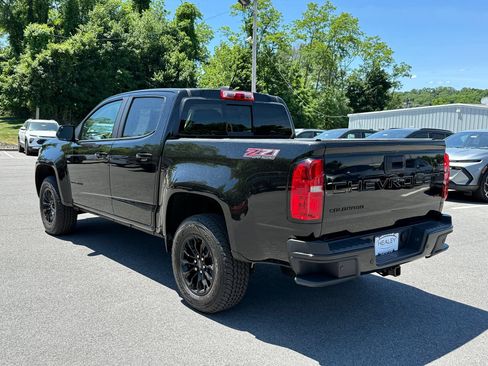 Certified 2022 Chevrolet Colorado Z71 w/ Trail Boss Package AWD/4WD image 4