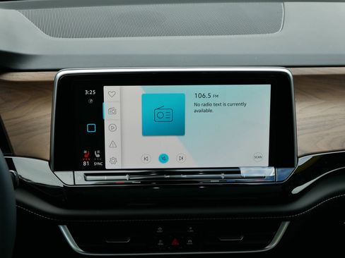 New 2026 Volkswagen Atlas SE image 10