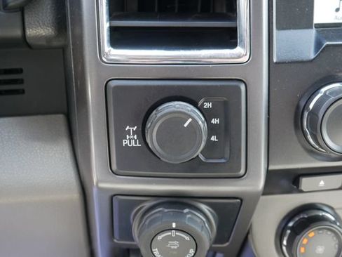 Used 2017 Ford F150 XLT w/ Equipment Group 302A Luxury AWD/4WD image 18