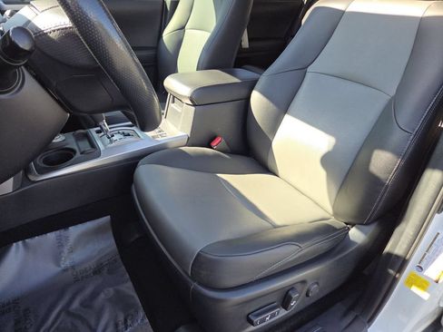 Certified 2021 Toyota 4Runner SR5 Premium w/ Moonroof Package AWD/4WD image 8