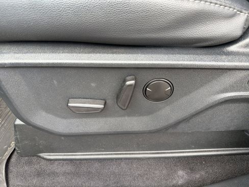 Certified 2025 Ford F150 Lariat w/ Equipment Group 501A Mid image 8