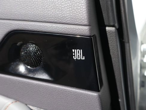 Used 2020 Toyota Avalon XSE FWD image 39