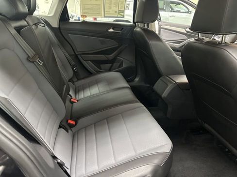 Used 2025 Volkswagen Jetta SE image 20