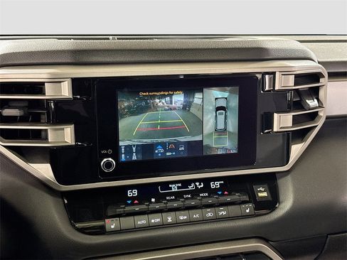 Used 2025 Toyota Sequoia SR5 image 22