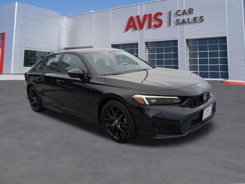 Used 2025 Honda Civic Sport image 3