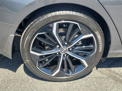 New 2026 Nissan Altima 2.5 SR FWD image 2