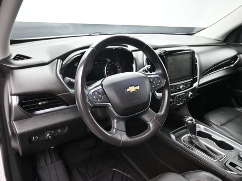 Used 2019 Chevrolet Traverse LT AWD/4WD image 14