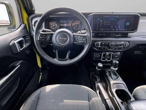 Used 2024 Jeep Wrangler Unlimited Sport AWD/4WD image 5