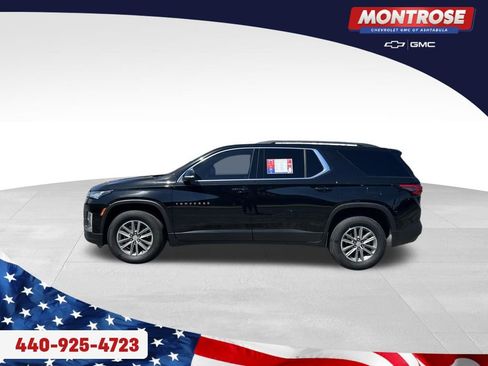 Used 2023 Chevrolet Traverse LT FWD image 2