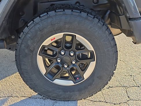 Used 2018 Jeep Wrangler Unlimited Rubicon image 10