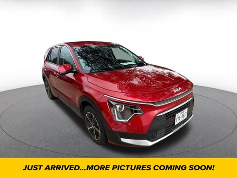 Used 2026 Kia Niro LX FWD image 1