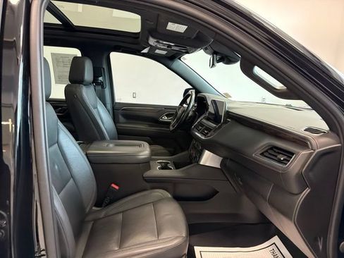 Used 2023 Chevrolet Suburban Z71 AWD/4WD image 39