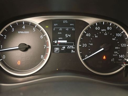 New 2025 Nissan Kicks Play S image 12