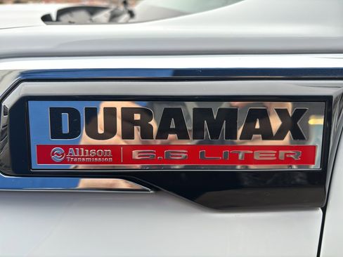 Used 2024 GMC Sierra 3500 SLE w/ SLE Convenience Package image 32