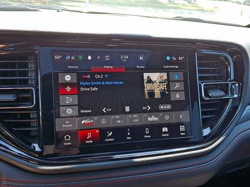 Used 2025 Dodge Durango GT AWD/4WD image 21