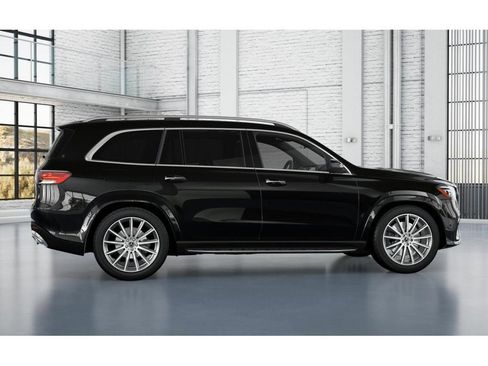 Used 2025 Mercedes-Benz GLS 580 4MATIC image 17