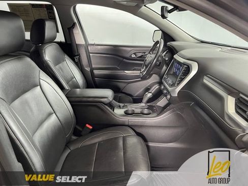 Used 2017 GMC Acadia SLT FWD image 23