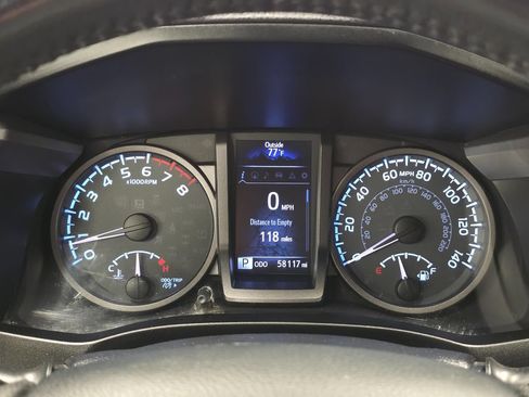Used 2018 Toyota Tacoma TRD Sport w/ Technology Package AWD/4WD image 32