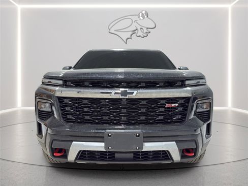 Used 2025 Chevrolet Traverse Z71 w/ Driver Confidence Package AWD/4WD image 8