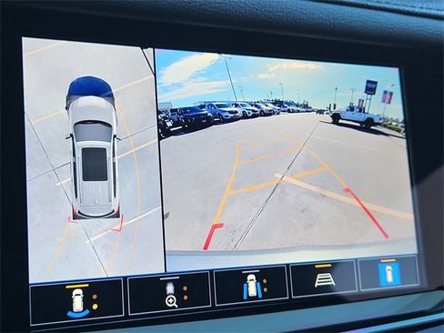 Used 2023 Cadillac XT6 Premium Luxury w/ Technology Package image 4