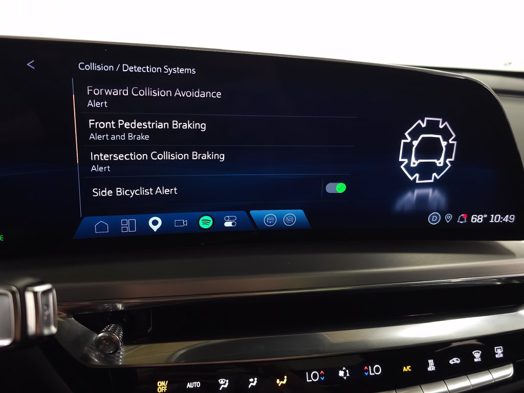 Certified 2024 Cadillac Lyriq Sport w/ LPO, Floor Liner Package AWD/4WD image 30
