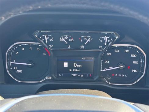 Used 2022 GMC Sierra 2500 SLT w/ SLT Preferred Package image 19