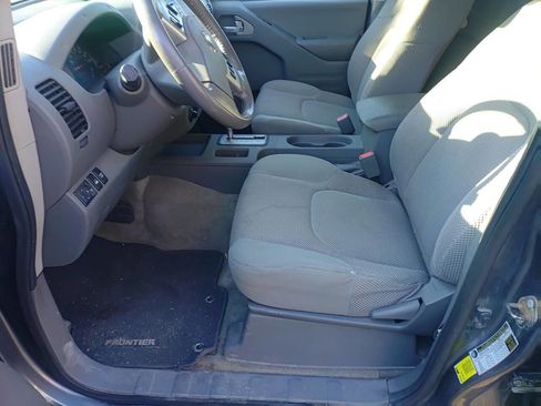 Used 2016 Nissan Frontier SV w/ SV Value Truck Package image 15