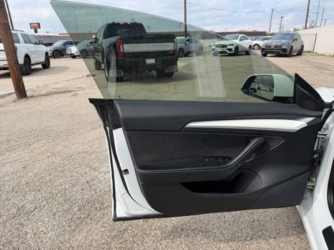 Used 2022 Tesla Model 3 Long Range image 19