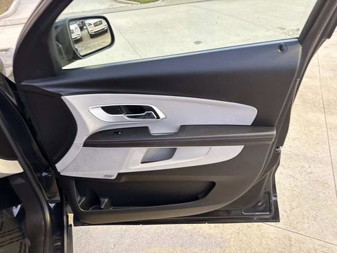 Used 2011 Chevrolet Equinox LT image 14