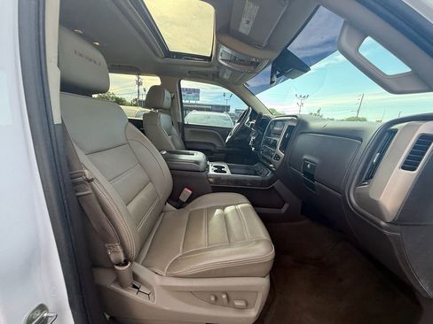 Used 2016 GMC Sierra 1500 Denali w/ Enhanced Driver Alert Package AWD/4WD image 24