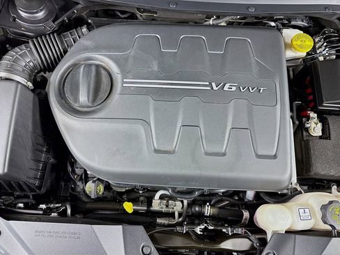 Used 2020 Jeep Cherokee Latitude Plus image 31