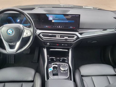 Used 2024 BMW i4 xDrive40i image 29