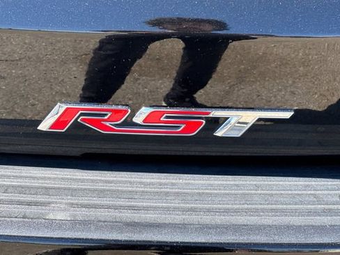 Used 2024 Chevrolet Suburban RST RWD image 33