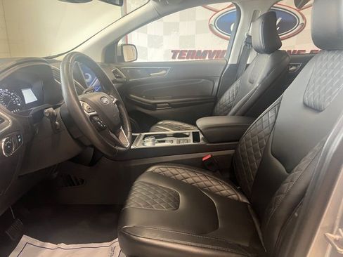 Used 2023 Ford Edge Titanium image 11