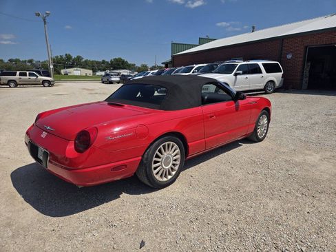 Used 2005 Ford Thunderbird RWD image 24