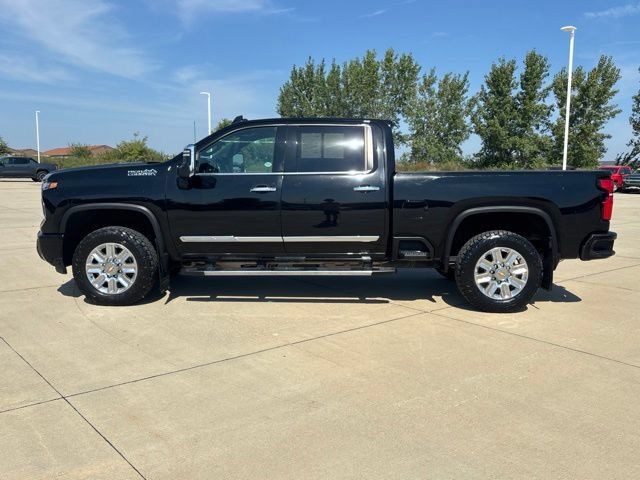 Used 2024 Chevrolet Silverado 2500 High Country w/ Technology Package AWD/4WD image 47