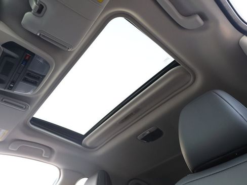 New 2026 Subaru Crosstrek 2.5i Limited AWD/4WD image 10