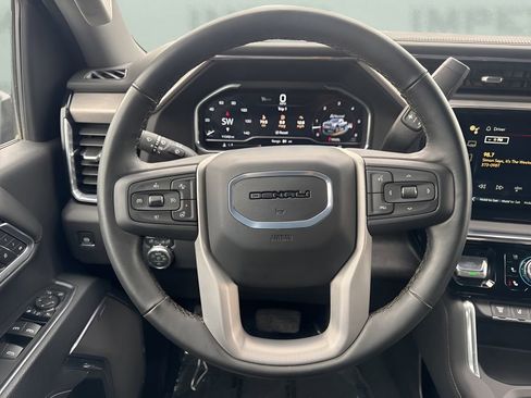 Used 2025 GMC Sierra 3500 Denali w/ Denali Reserve Package image 16