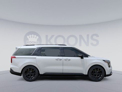 New 2026 Kia Carnival SX w/ SX Dark Edition Package image 10