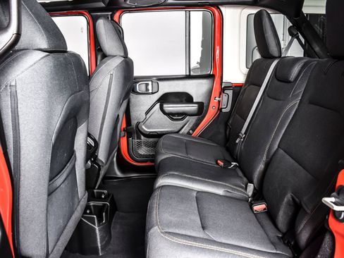 Used 2024 Jeep Wrangler Unlimited Sport AWD/4WD image 19