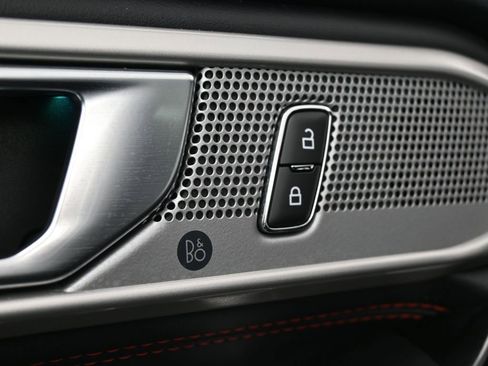 Used 2022 Ford Explorer ST-Line w/ Class IV Trailer Tow Package image 17