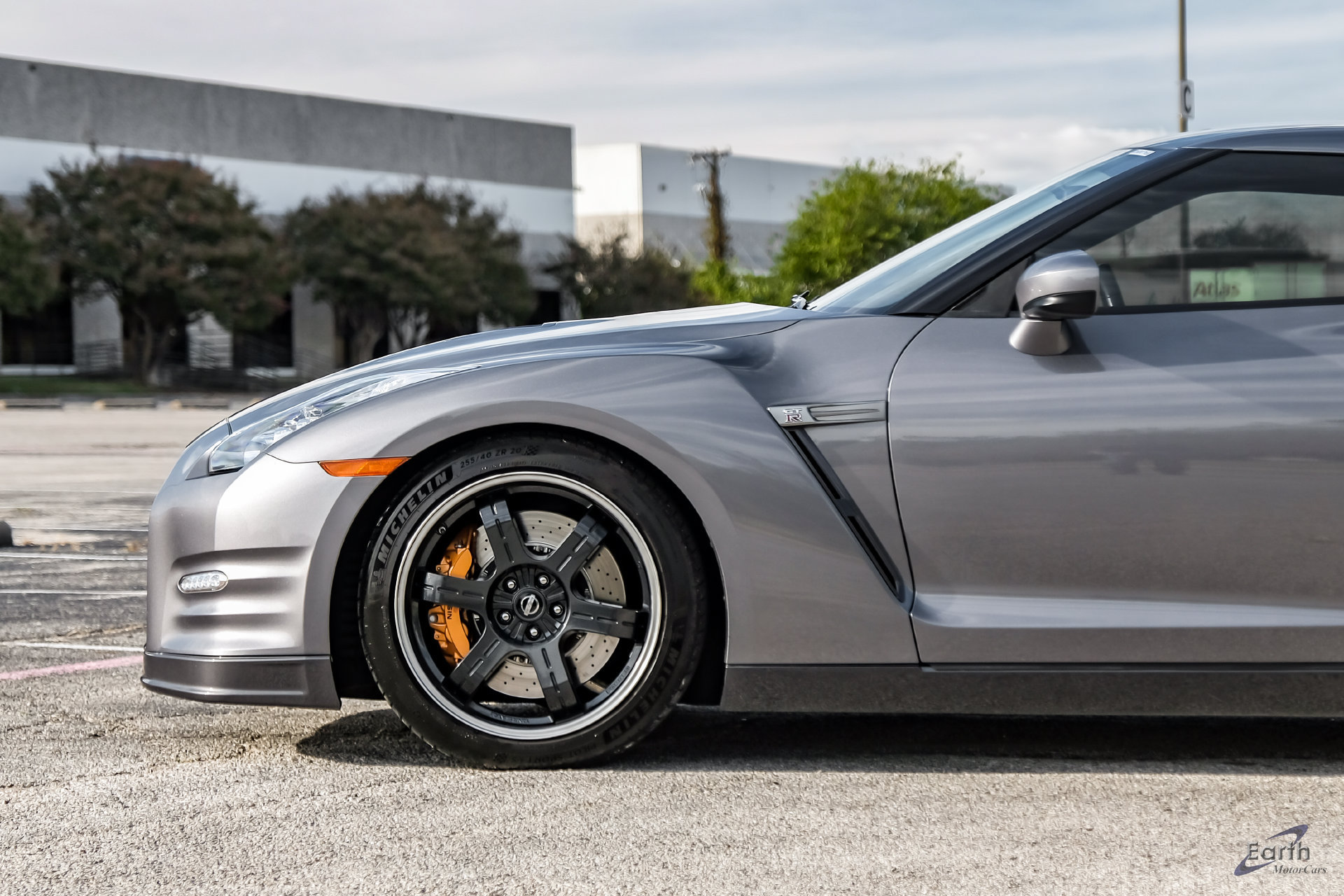Used 2013 Nissan GT-R Black Edition AWD/4WD image 9