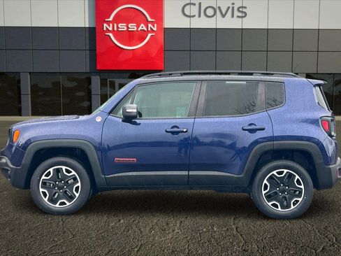 Used 2017 Jeep Renegade Trailhawk image 6