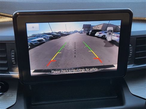 Used 2020 Ford Explorer XLT w/ Equipment Group 202A image 15