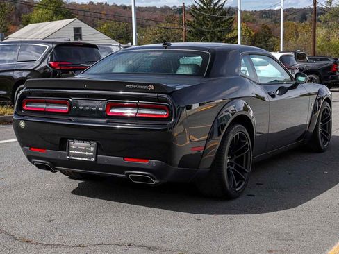 Used 2023 Dodge Challenger R/T Scat Pack image 6