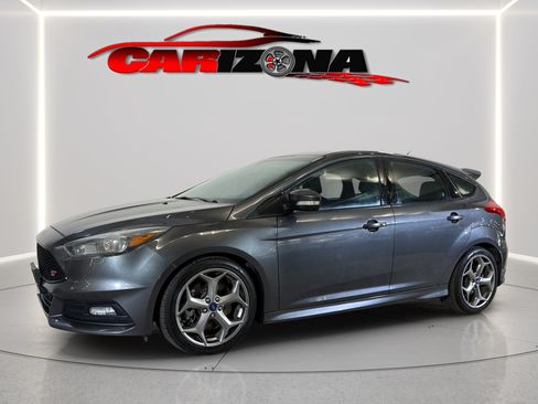 Used 2016 Ford Focus ST FWD image 11