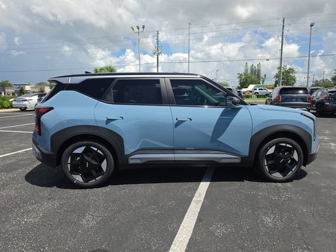 New 2027 Kia Seltos S FWD image 9