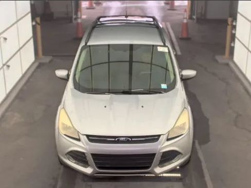 Used 2013 Ford Escape SE AWD/4WD image 3