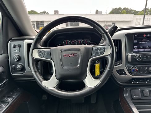 Used 2015 GMC Sierra 1500 SLE w/ SLE Value Package AWD/4WD image 17